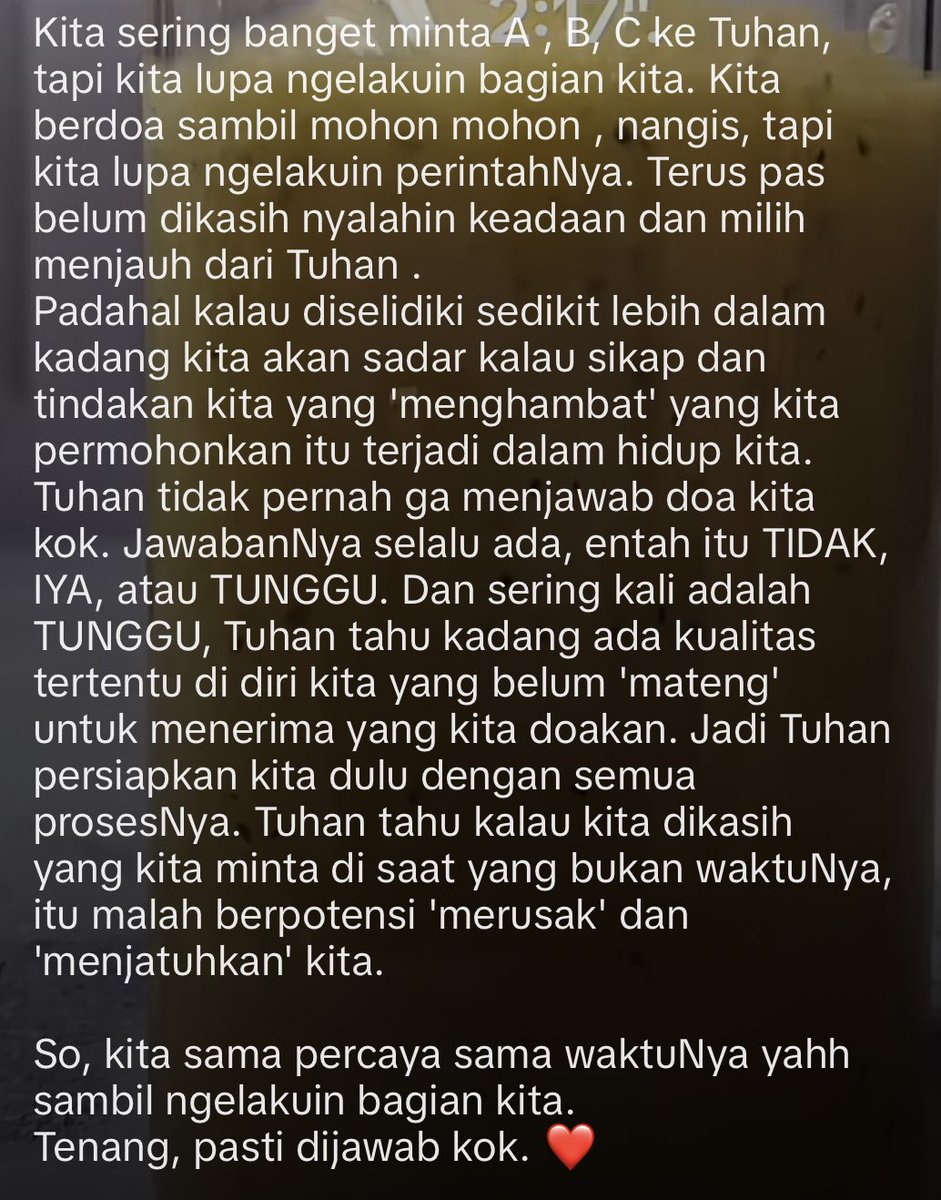 menemukan ini di vt di jam 01:14 pagi hahahahah. pdhl konten jus tp captionnya warbiyasa🫠🤍