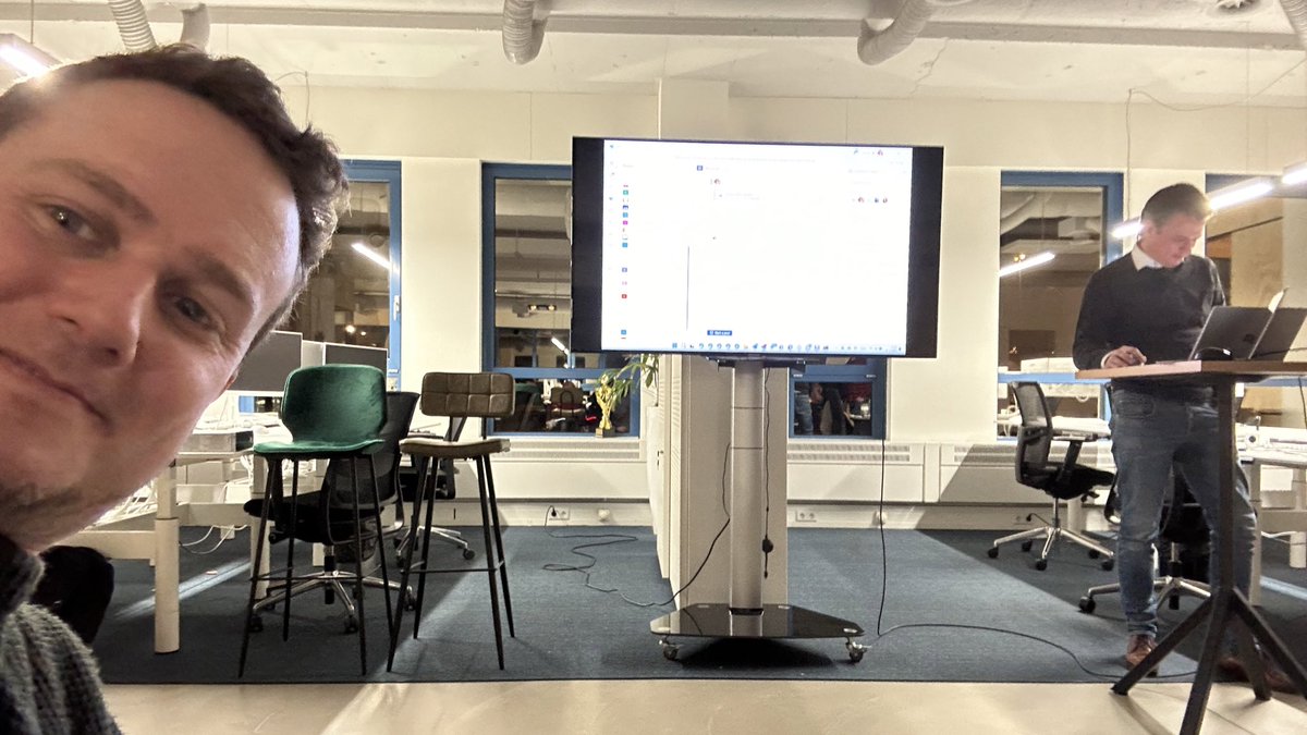 appieschot's tweet photo. So we have five different #microsoft #usergroups tonight in the Netherlands 😅 let’s see if I can attend two 😅 first one is the @diwugnl https://t.co/Wj5lNLTuRN