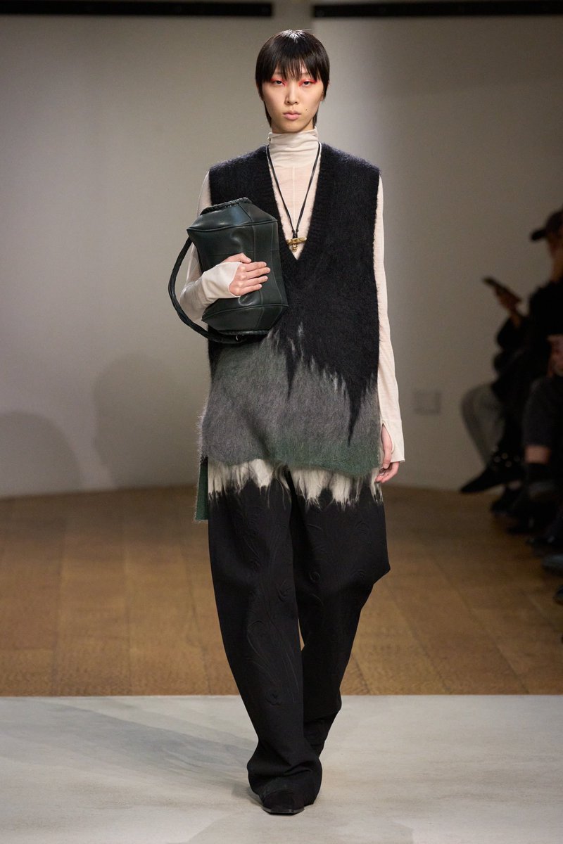 muglare's tweet photo. Faves from the Mame Kurogouchi FW24 collection. https://t.co/S40uX0eNEw