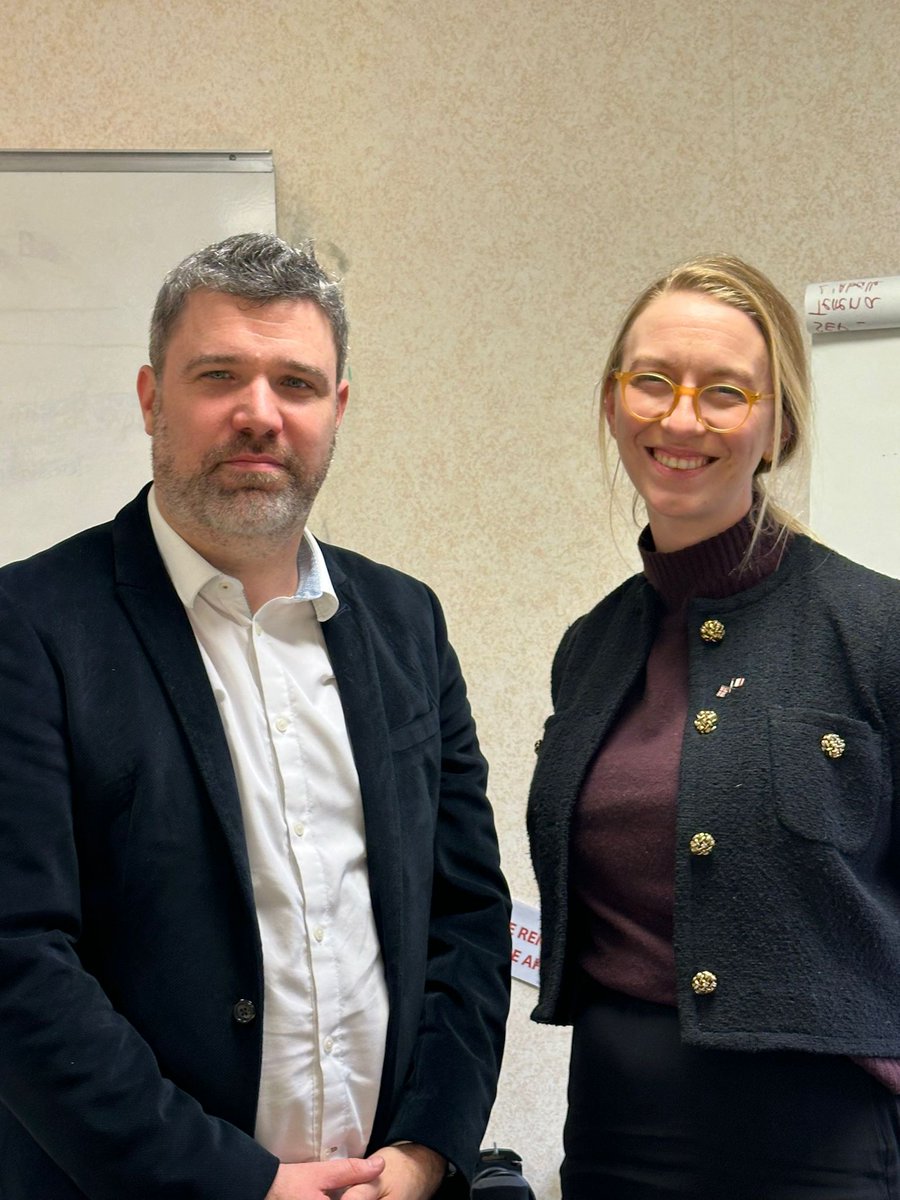 🤝 Riches échanges avec Emily Casey - Conseillère Éco et Soc. de l'Ambassade du Royaume Uni -  autour de l'analyse de la situation du 49, des difficultés rencontrées par les travailleurs, des forces et opportunités de notre territoire

#emploi #insertion #inégalités #UKinFrance