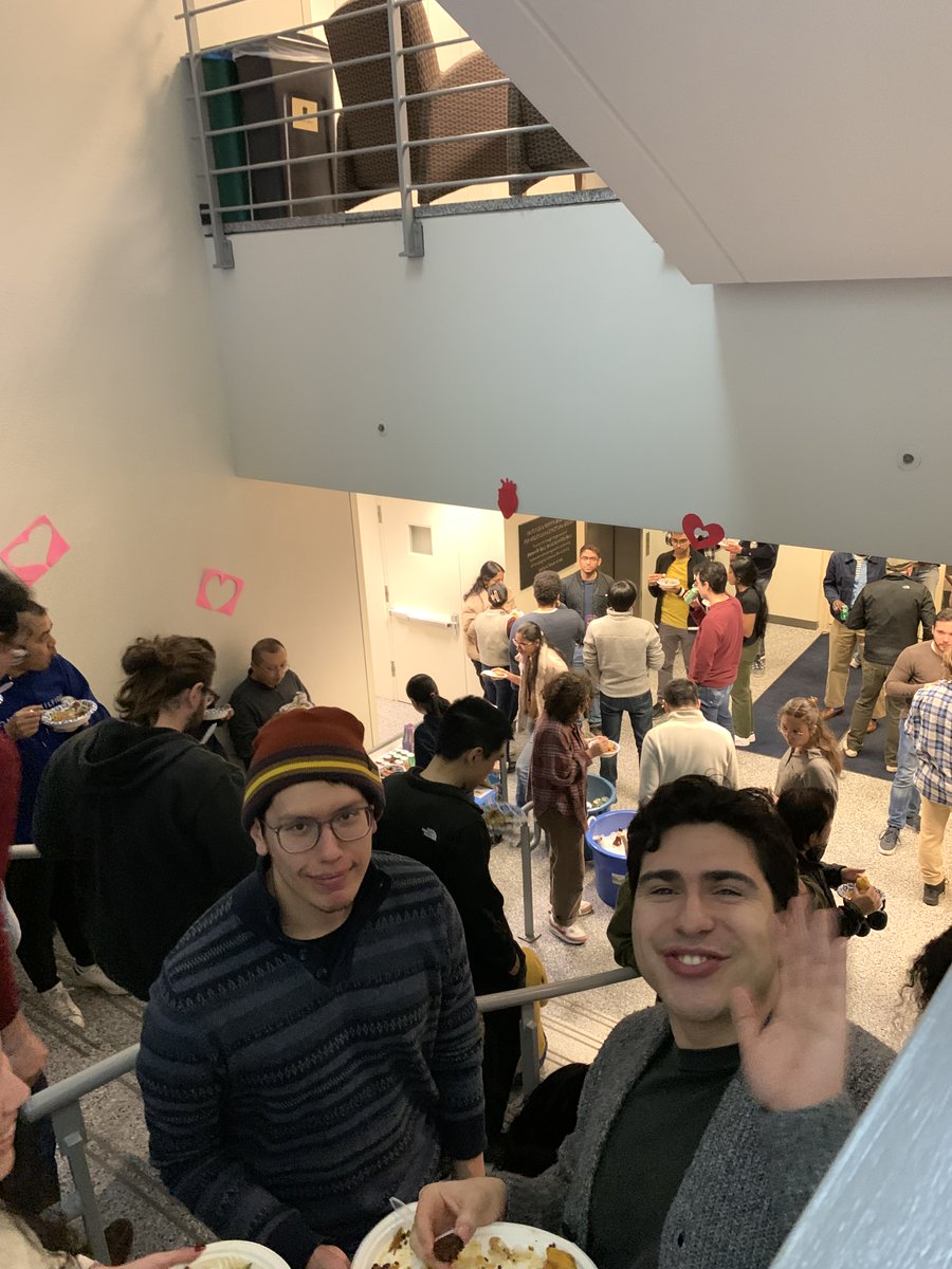 Xiongosome's tweet image. Science socials hosted by the Xiong Lab are always loved 🫀🫀🫀. Great job to all the lab members who made home-cooked food, and thanks for coming!