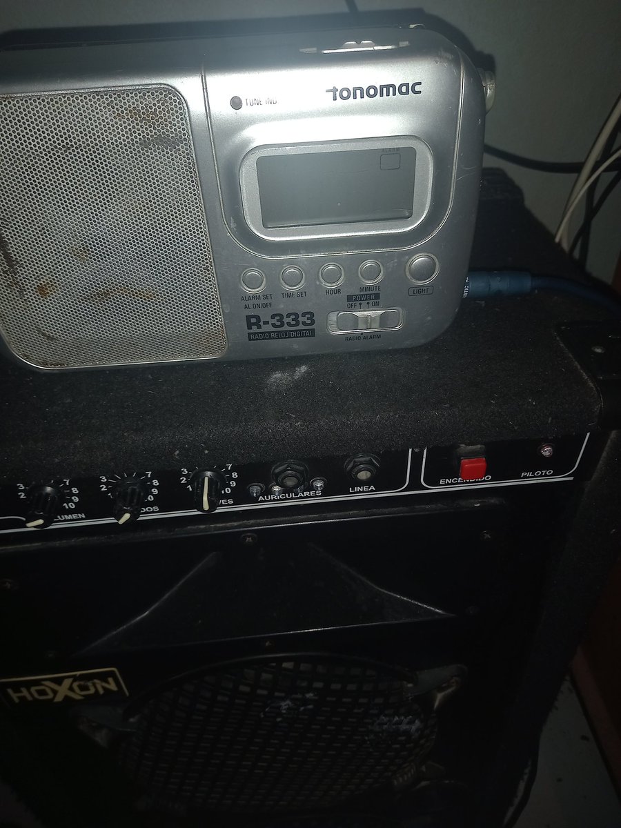 Cesar14deSavio's tweet photo. #RiverMonumental #Am1030 @RadioDelPlata @CostaFebreOK escuchandolos en la radio con el parlante al palo https://t.co/pI6rgKcrml