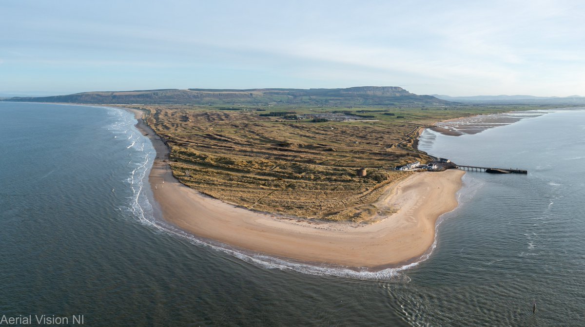Magilligan Point with Binevenagh Mountain behind, the start of one of the largest examples of sand dune formations in Europe, stretching to Downhill @VisitCauseway @angie_weather @barrabest @WeatherCee @BinevenaghLPS @Louise_utv @WeatherAisling @NITouristBoard @CCAGTourismTeam