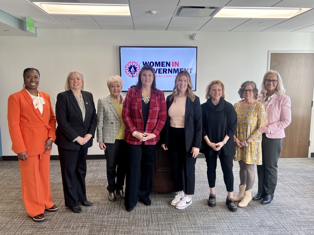 We so enjoyed hosting Tennessee women legislators for lunch yesterday in Nashville! Thank you to our hardworking State Directors @MasseyForSenate, @SenatorLamar, @SenAkbari & @MaryLittleton78 for co-hosting this event with us. Stay tuned for where we'll be next!