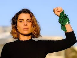 🔴 Noticia en desarrollo 🔴

Diputada Maite Orsini.  Propone Ley Javiera Contador.  Que buscará obligar al Público a aplaudir y reír con los Humoristas. Y castigar con cárcel a aquel que pifee