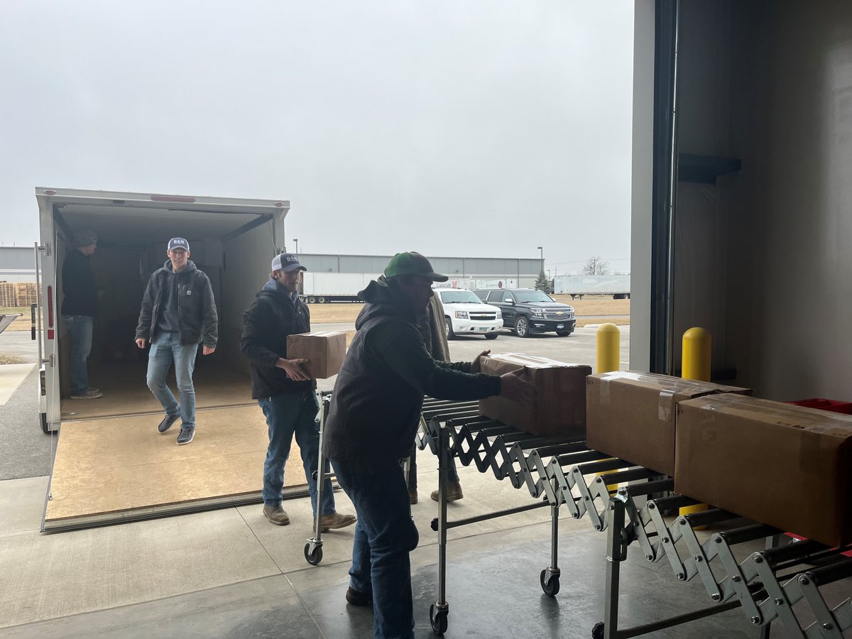 Dry winter = Early samples dropped off 🌱

#Amplify #BrooksideLabs #ThePowerofTogether #ReferenceYourSoil #Community #SoilTest #Agronomy #Agriculture