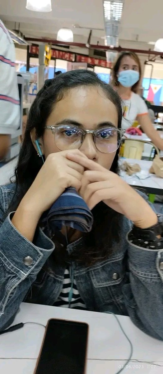 Miamoriee's tweet photo. 👀 https://t.co/mTVgHaMAp8
