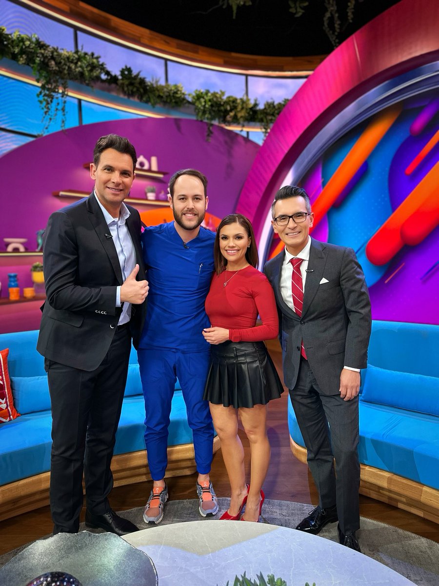 VengaLaAlegria's tweet image. ¡Todos estamos muy agradecidos con el doctor Francisco Alejandro Barrero! Él fue el encargado de salvar la vida de nuestro querido @rikardocasares. 🙏🏻✨🚑 #VLA #ÁnimoRicky