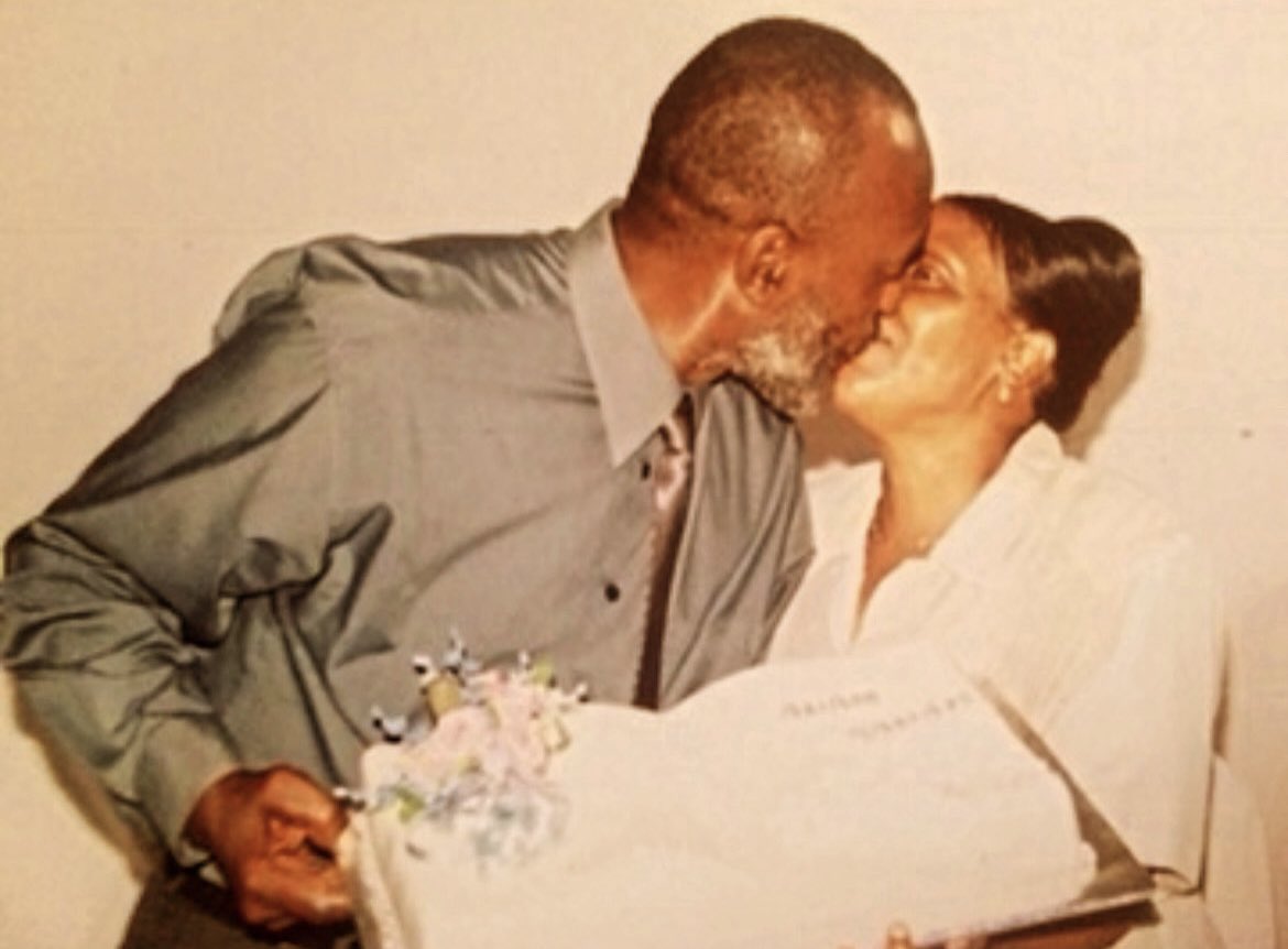 hymnfortaiwa's tweet image. my master’s degree is dedicated to my loving grandparents who in their physical state were able to muster 65 years of marriage.
not a day goes by mama le papa that i don’t think and long for you.