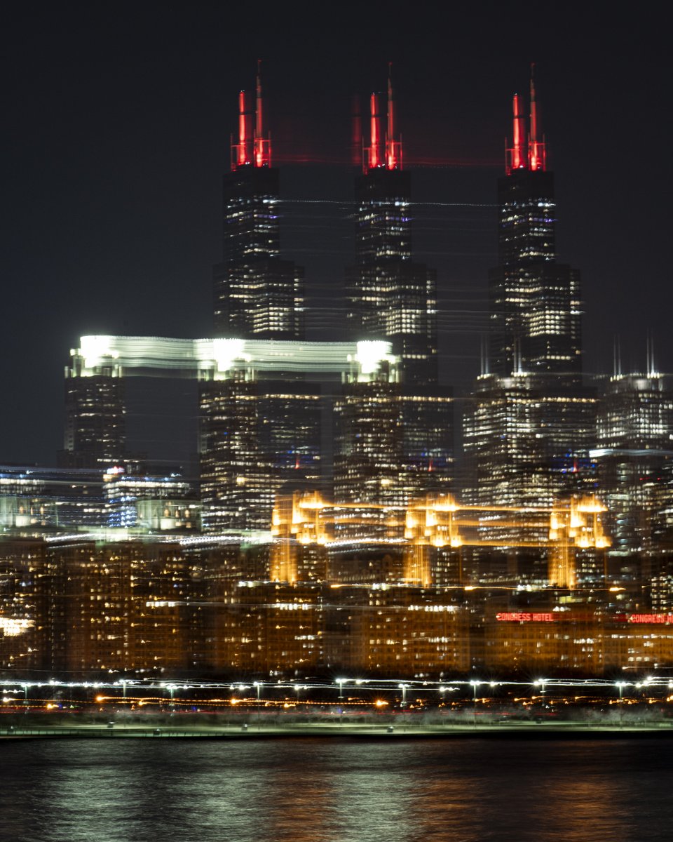 Chicago’s iconic Willis Tower is illuminated red to celebrate Public Schools Week! The undeniable energy and beauty of our city resonates in our public schools and inspires our communities to shine. #PSW24

Photos by public school defender, parent and educator Beto De Freitas.