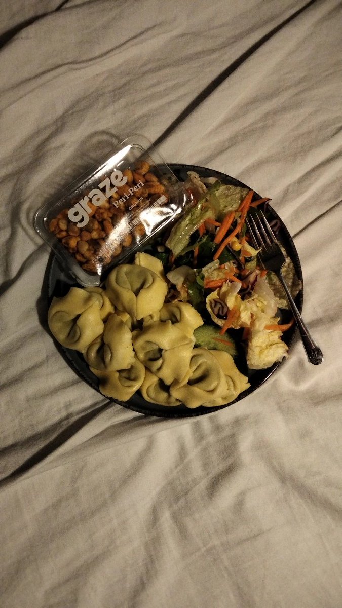 dinner 🍽️ || 397kcals 
ricotta and basil pesto tortelloni with salad and peri peri graze crunch