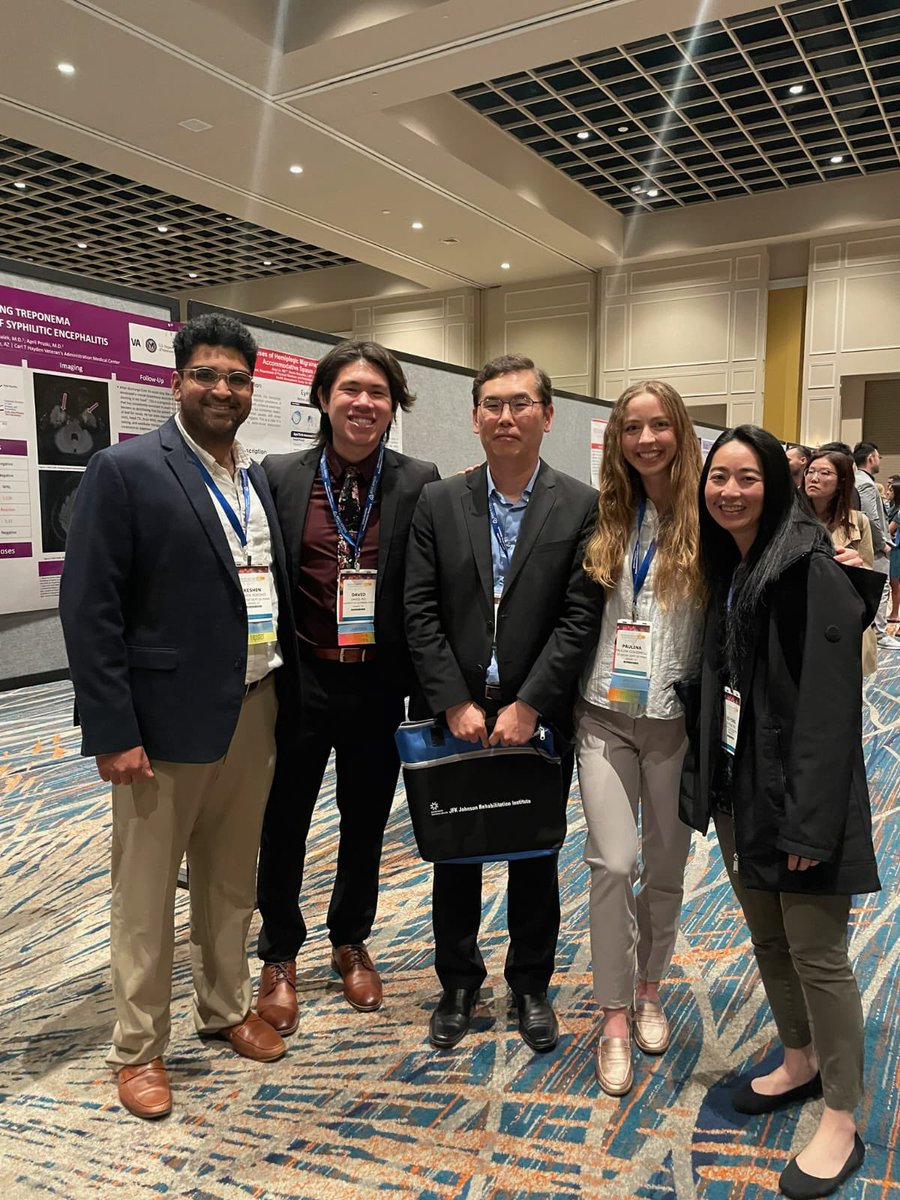 ⭐️ Our AAP 24 Recap ⭐️ 

<a href="/ucipmr/">ucipmr</a> had a blast at the amazing sessions, presenting posters, and meeting friendly familiar faces.Already looking forward to next year! #physiatry <a href="/AAPhysiatrists/">Assoc. of Academic Physiatrists (AAP)</a>