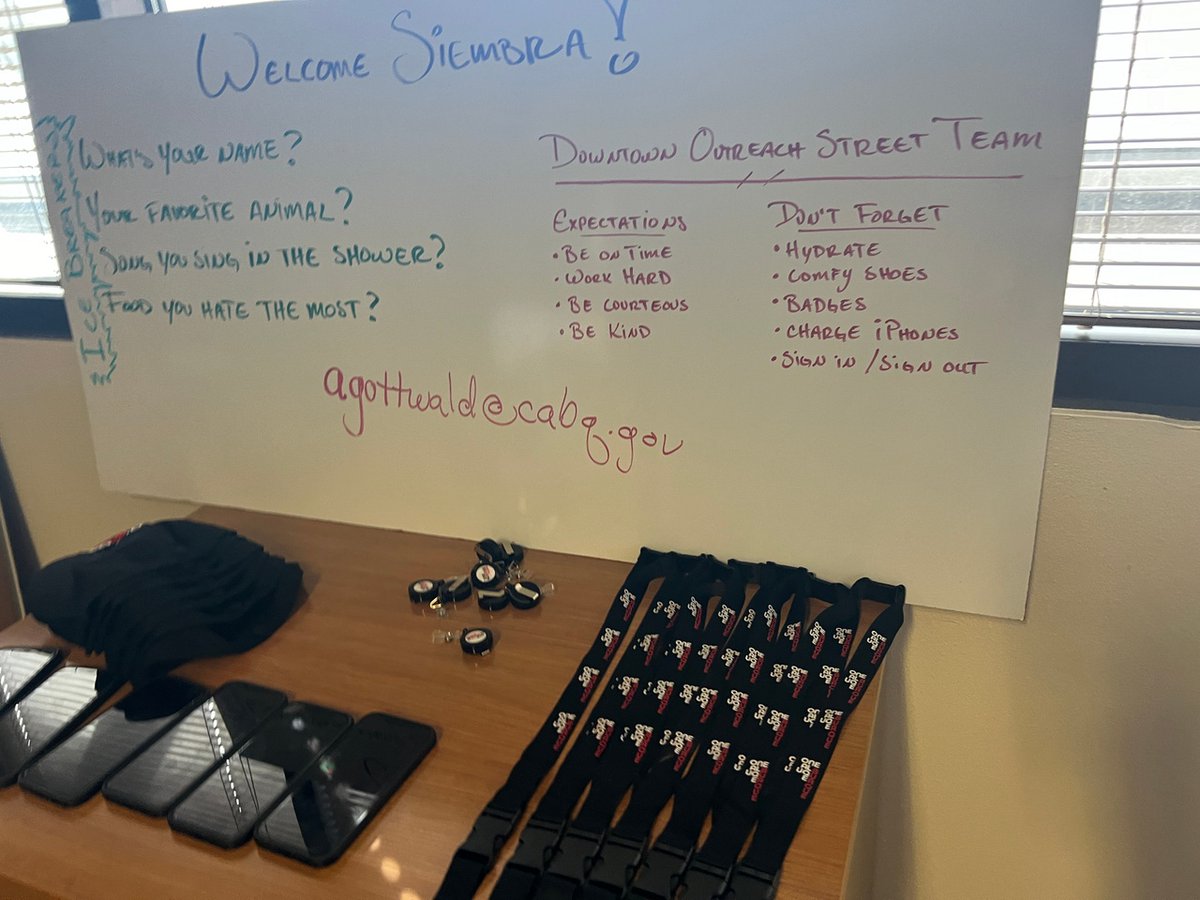 siembra_abq's tweet image. We are so excited about our new internship project with the City of ABQ! Our students are out canvassing downtown businesses to create a comprehensive list of business owners. 🌟 #internshipproject #CityofABQ #downtownbusinesses