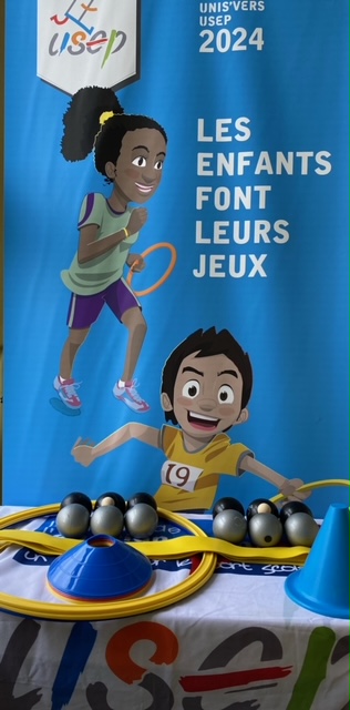 USEP59's tweet photo. Bonsoir à tous ! 
Pour continuer notre présentation des kits de matériel, on parle de la pétanque, sport convivial et joué au☀️. Voici un kit complet pour découvrir cette activité. Si vous êtes intéressés, merci de nous 📞
Bonnes vacances ! 
@Agence_du_Sport @departement59 https://t.co/L1mKK6uzwl