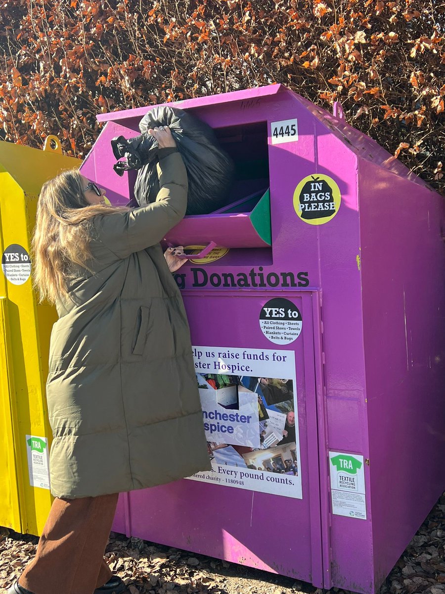 Have you got unwanted items of clothing you could donate?👚👖

Last year, we raised just under £4,000 from our clothing banks!

💜Find out where your nearest bank is on our website page here: ow.ly/n5yh50QIh3z

#RecyclingBanksWinchester #ClothesRecycling #Winchester