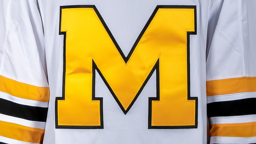 Hockey Manitoba is excited to announce the coaching staff for the 2024 Male Under-16 Program of Excellence.

Head Coach - Jordan Wohlgemuth 
Assistant Coaches - Devin Himpe, Aaron Kaatz  

🔗| ow.ly/lJ1c50QIpf1