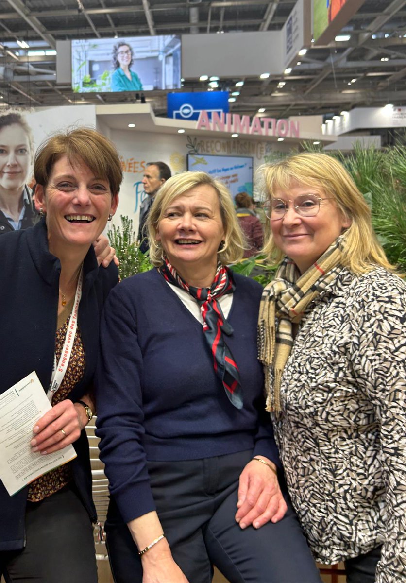 Cathy Faivre-Pierret (@cathyfp25_fnsea) on Twitter photo « Les #agricultrices de la CNA sont présentes sur le salon de l’agriculture ! Retrouvez nous toute la semaine sur le stand #FNSEA pour échanger, et ne manquez pas notre table ronde jeudi à 10h30 ! »
<a href="/agnes_kerbrat/">Agnès kerbrat</a> <a href="/KarenSerres1/">Karen Serres</a> « Les #agricultrices de la CNA sont présentes sur le salon de l’agriculture ! Retrouvez nous toute la semaine sur le stand #FNSEA pour échanger, et ne manquez pas notre table ronde jeudi à 10h30 ! »
<a href="/agnes_kerbrat/">Agnès kerbrat</a> <a href="/KarenSerres1/">Karen Serres</a>