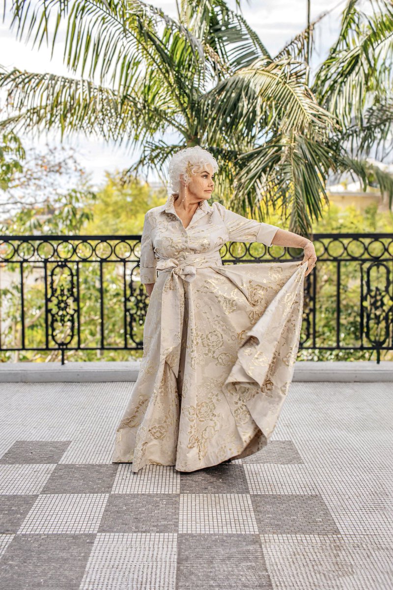 Annette Badland tweet media