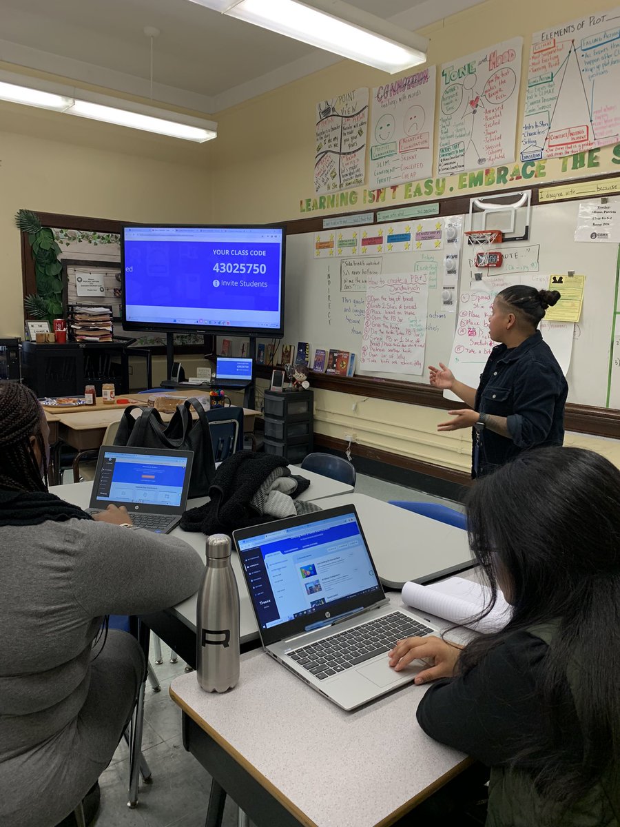 AP_Kheyman's tweet photo. Teachers had a fantastic coding Tynker PD led by the amazing Ms. Alfonso! The session kicked off with learning how to code the steps for making a flawless peanut butter and jelly sandwich. @gotynker @alfonsoedu93 @YonkersSchools https://t.co/IFL7oowKbQ