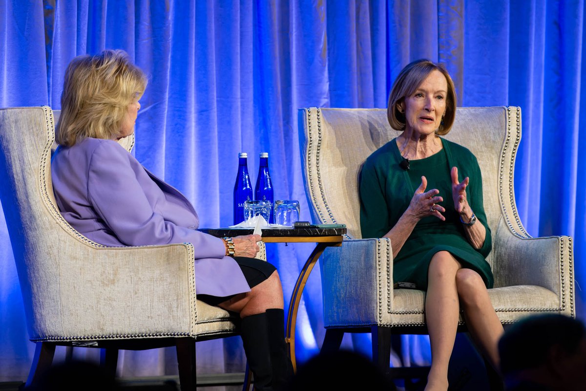 aptstweet's tweet photo. .@JudyWoodruff's passion for public service was ignited when invited to join the MacNeil/Lehrer Report (now @NewsHour) by legendary journalist Jim Lehrer. #journalism #APTStheSummit https://t.co/Xvp0Ukv3uw