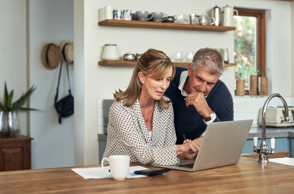 Mid-life can be a period of profound change, and these shifts often extend to our finances. Ryan Gubic, CFP, offers tips for building financial security as you navigate the transition from young adulthood to your retirement years: spr.ly/6014X6w5C #FinancialPlanning #CFP