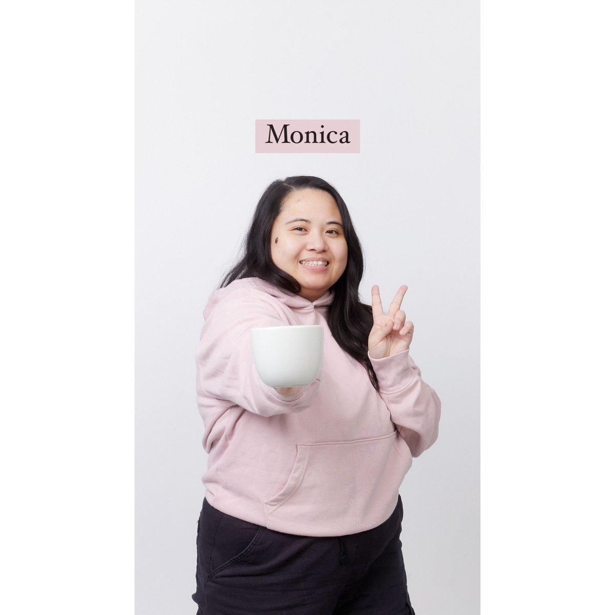 threeteatas's tweet photo. re-introducing your favourite teatas! here’s a quick update about us:

monica: still 1 second video-ing✌🏼
mavi: not completely wasting my arts degree 🫡
karen: officially healthcare certified ✅

wanna know more about our updates? stay tuned for our next episode dropping soon! https://t.co/zZ6ZhRtb1j