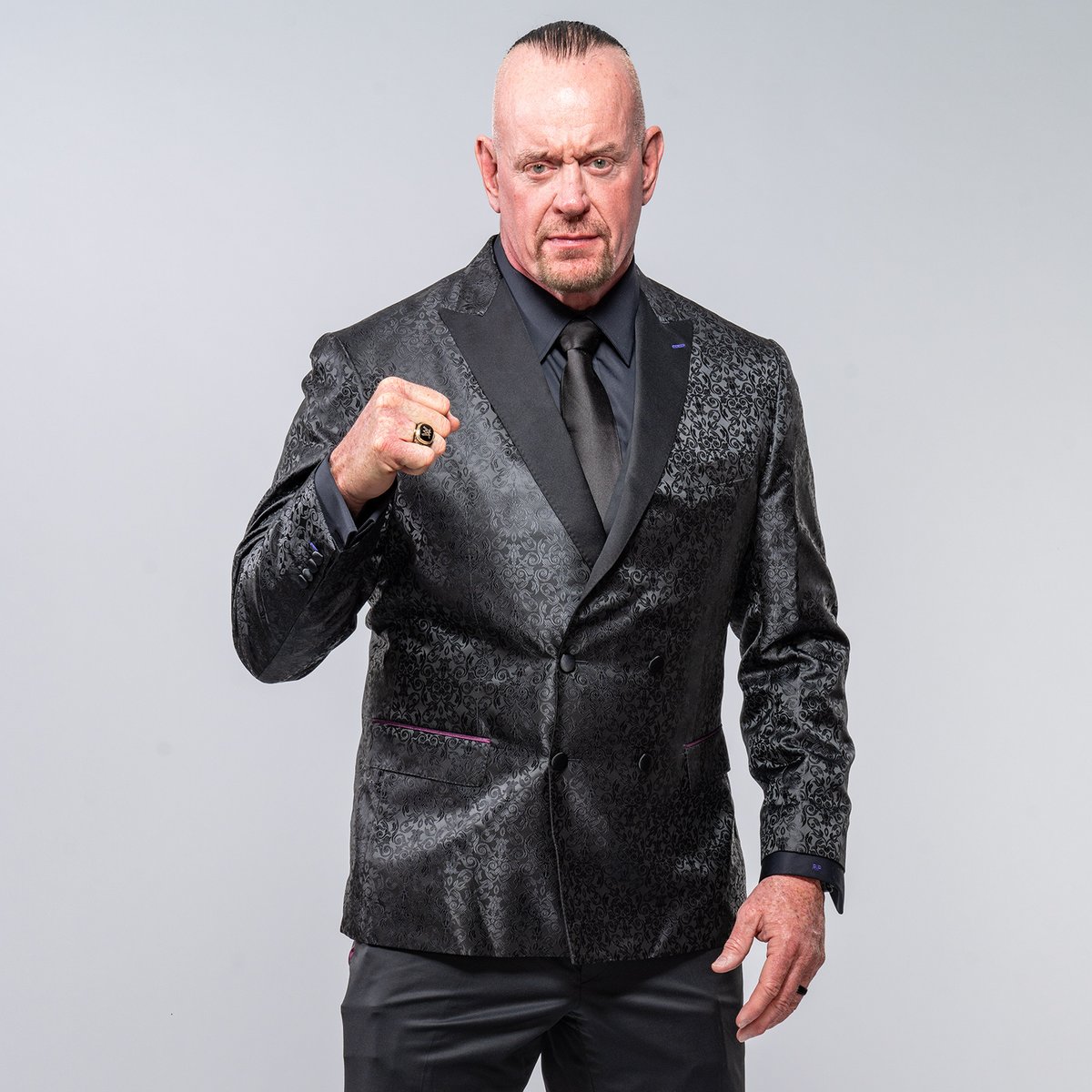 Happy birthday to the legendary, iconic WWE Hall of Famer @undertaker!