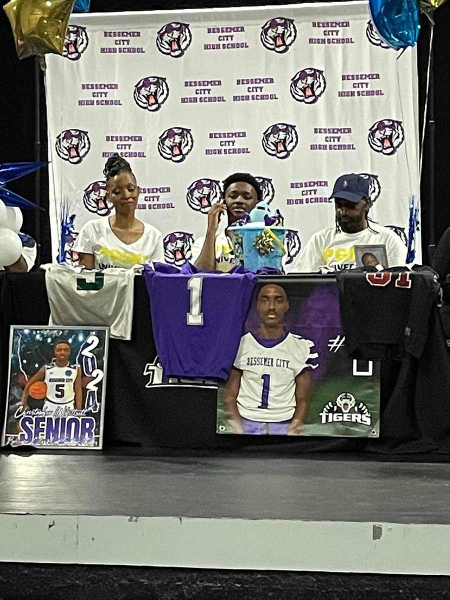 Christopher Whittsett tweet media