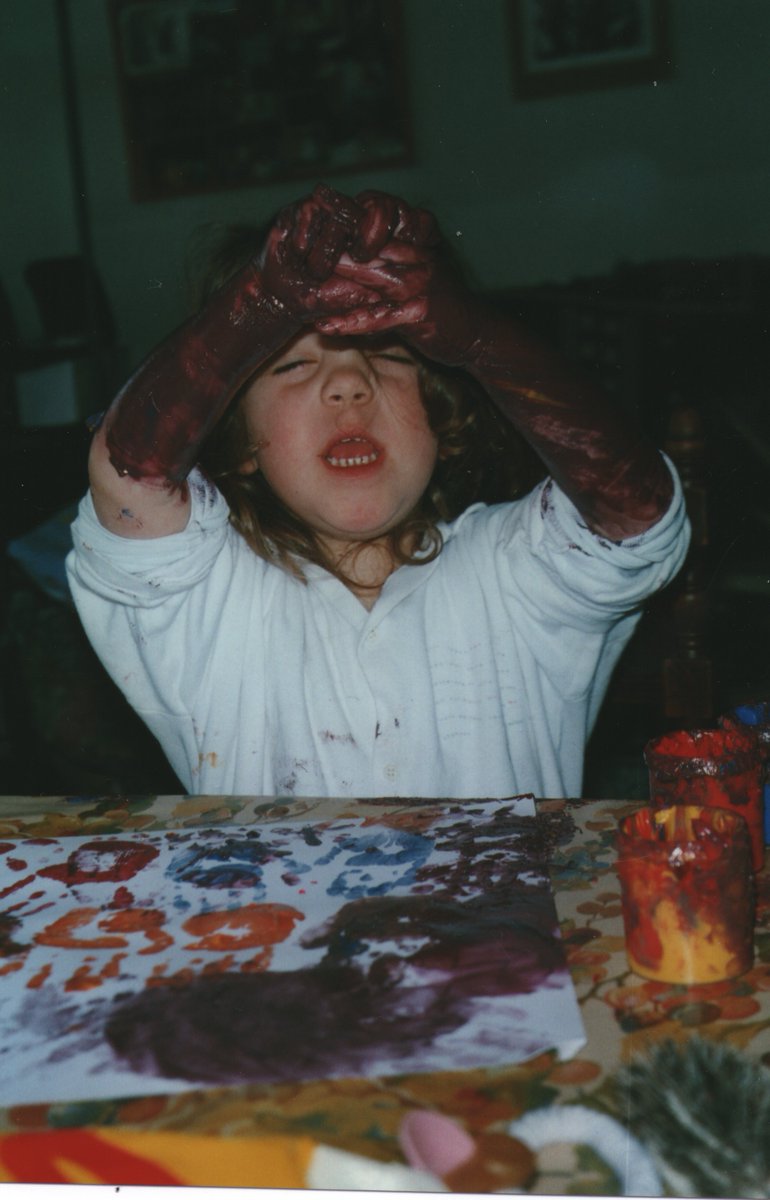 Ruruissime's tweet photo. A photo of you as a child that encapsulate your energy.

Je pense que c'est un très très bon résumé 👁️👄👁️ https://t.co/pZRCTvQNxB