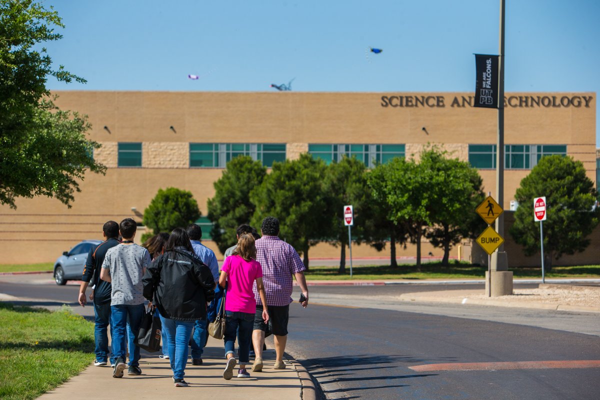 Faces of UTPB: Science and Technology Building The $54 million building is 100,000 square-feet and houses classrooms and labs for chemistry, physics, biology, computer science, and mathematics. Read more here: ow.ly/xu5v50QIpPN #TimeToFly #UTPB50