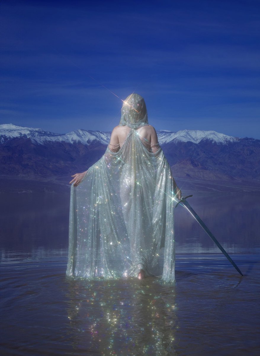 emackelder's tweet image. Lady of the Lake ⚔️