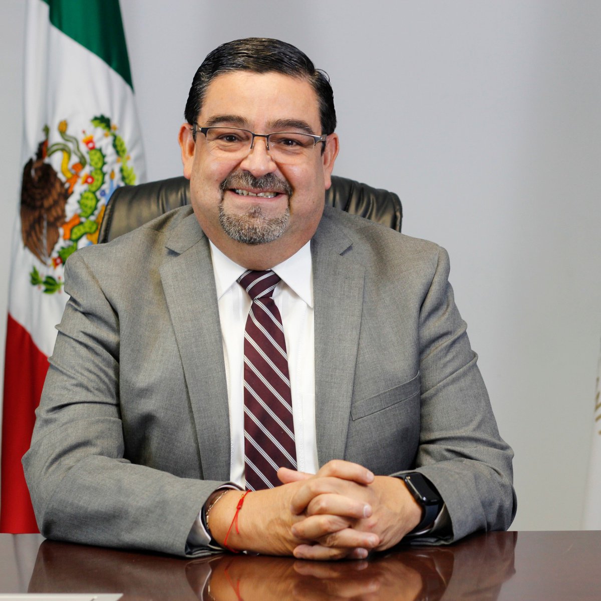 COFEPRIS's tweet photo. Carlos Aguilar Acosta asume como comisionado de Operación Sanitaria de #Cofepris

👉https://t.co/6W31gq0U0L https://t.co/RrcWRUQlTz