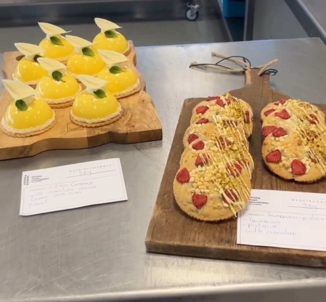 Hoera wat een feest 🥳🥳
Niels en Annemijn in de prijzen bij de jeugdvakwedstrijden .
Het maakt ons trots om zulke jonge enthousiaste bakkers in de bakkerij te hebben. 
Niels en Annemijn van Harte gefeliciteerd met jullie resultaten👌💪
#verbaleerbedrijf