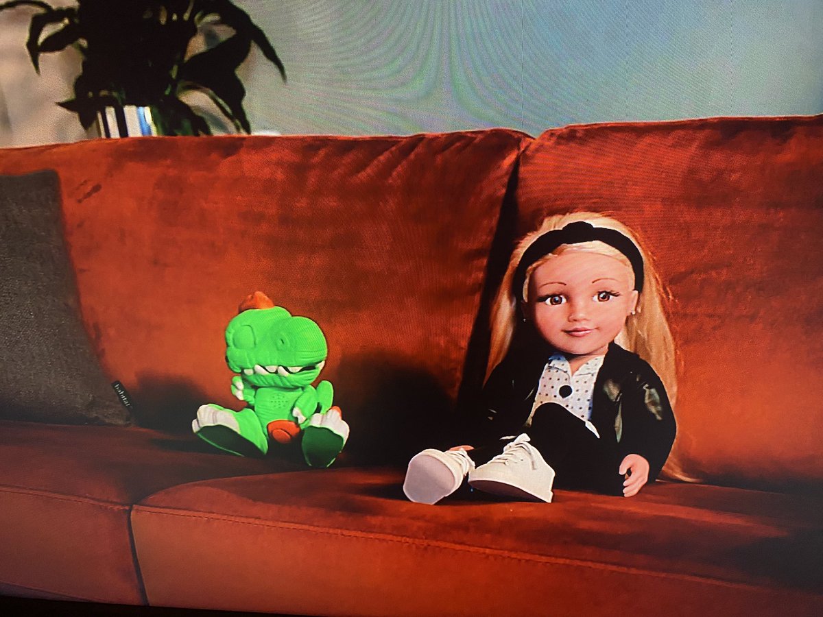 StackWax's tweet photo. #Corrie currently has a bullying storyline which is tough to watch.
Almost as tough as having to watch this haunted doll bullying the cute green dinosaur every 15 minutes.
I can’t be the only one hoping that he eventually bites her fucking head off in a single go.
#classiccorrie https://t.co/i9qXT1hX8H