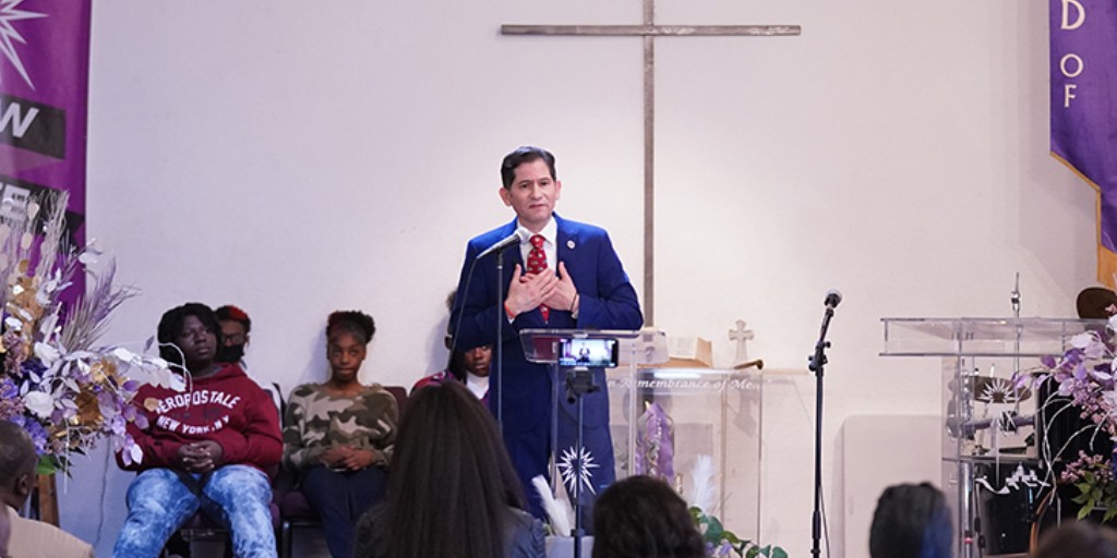 Seeking to inspire a college-going culture among African American youth while nurturing relationships between the university and faith leaders and congregations, Fresno State leaders visited local churches as part of <a href="/calstate/">The CSU</a> Super Sunday.⛪

Learn more: bit.ly/4bLDSCF