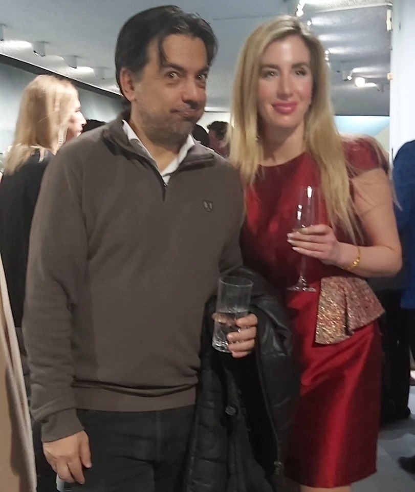 K_Bethani's tweet image. Η Κωνσταντίνα Μπεθάνη στην φιλανθρωπική θεατρική κωμωδία του Αλέκου Σακελλάριου "Μια Κυρία Ατυχήσασα" με ένα σύνολο υπέροχων ερασιτεχνών ηθοποιών της ομάδας The Arte, ένας εκ των οποίων είναι και ο Γιώργος Αλεξανδράτος. 

#charity #charityevent