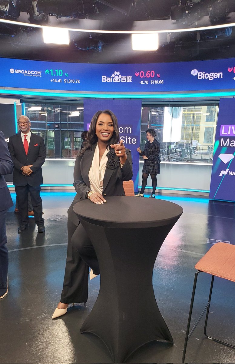 What a honor to close the market yesterday with @itsmfleaders.