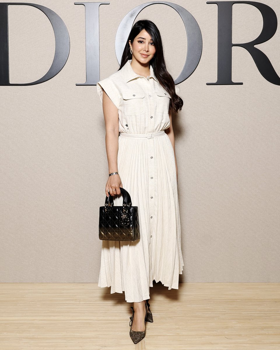 Dior tweet media