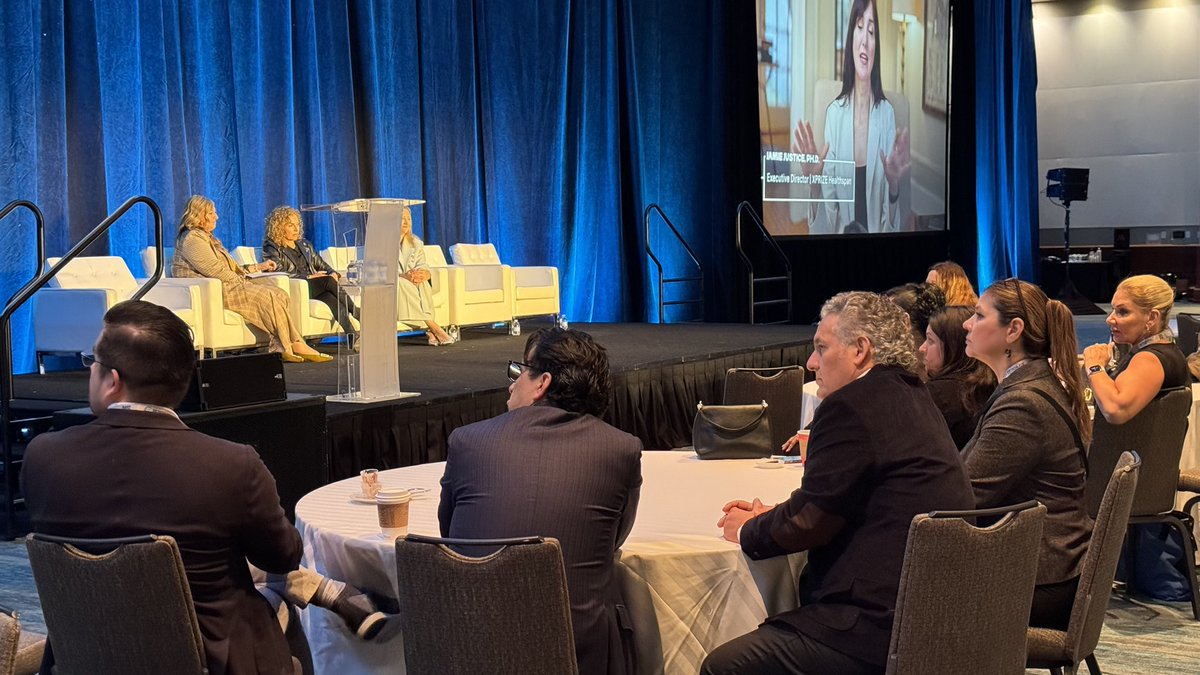 ConsulMexOrl's tweet image. Por tercer día consecutivo, acudimos al #PowerSourceGlobalSummit en compañía de empresarios mexicanos del sector como @LozanoWoolrich
Hoy, miembros de @NASA_es , @Xprize , @LeidosInc , entre otros, tocaron temas de calentamiento global y tecnologías de punta para combatirlo; 🧵