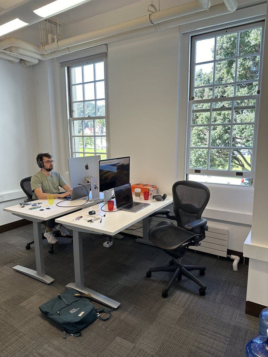 dawn_wallet's tweet image. We’ve moved into our office in the Presidio, SF 🎉
Come by and say hi! We are just in front of the House of Web3 @thehouseofweb3