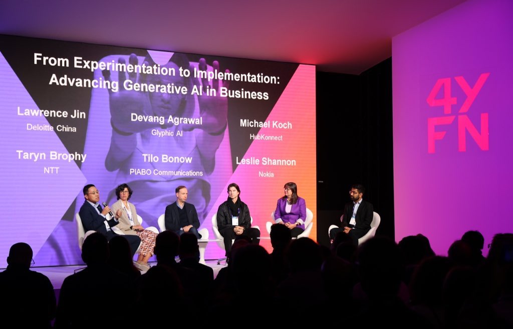 A great session at #MWC24 Barcelona discussing what drives the innovation of Gen AI, where the technology is heading, and the practical set of things that every organization MUST do to go from exploration to experimentation to value realization.