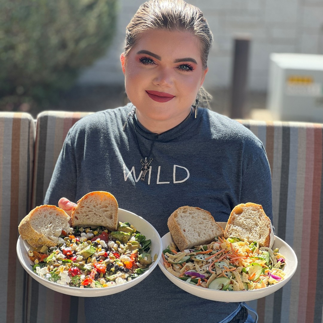WildflowerBread's tweet image. Which do you prefer: Southwest Superfood or Asian Salad? 😋🥗

Thank you for being a breadhead, Mellissa! 🙌😁