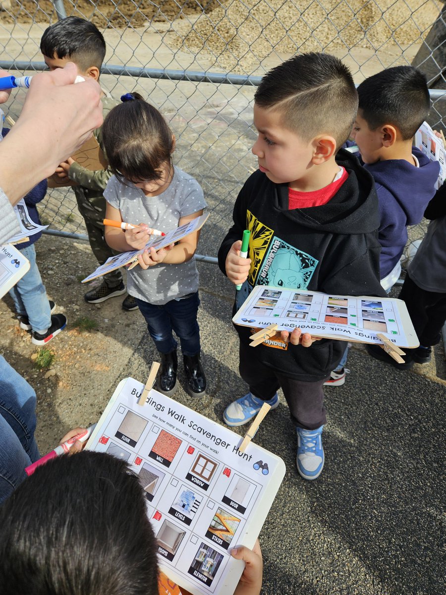 When the weather is beautiful and your school is under construction, you take advantage of your building unit and go on a scavenger hunt. Learning through play and exploration is our jam! 💙💛 #EECDolphins116 #weareRL #shareyourSMILE