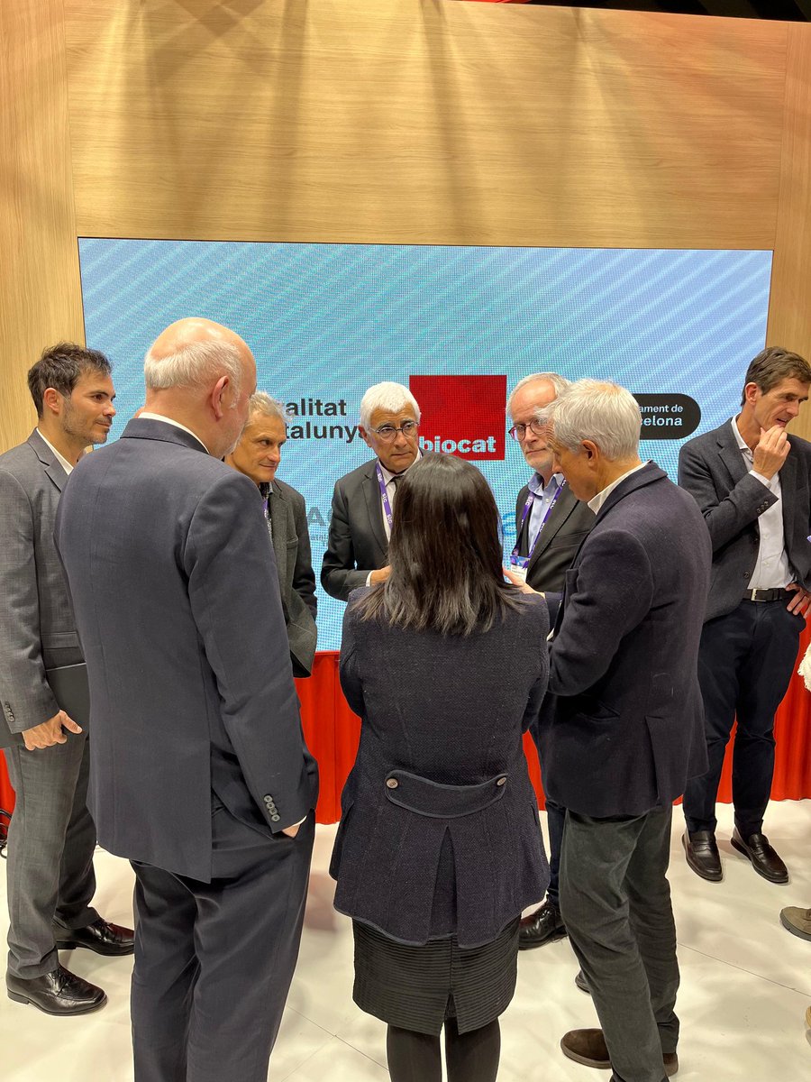 El #MWC24 compta amb el #4YFN24 un espai on la innovació en salut hi és present. Hem pogut conèixer entre d'altres propostes  d'intel.ligència artificial (IA) que algun dia poden impementar el sistema. La IA que sigui útil ajudarà en la tasca els professionals mai els substituirà