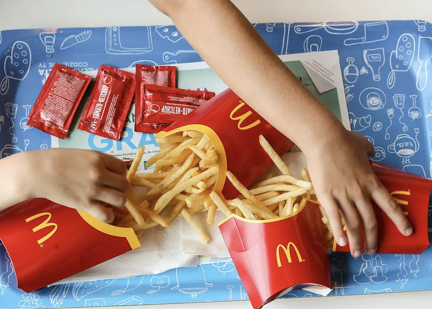 Eating a large fries from McDonalds- fried in canola and soybean oils - is essentially the equivalent of smoking a pack of cigarettes (25 cigs) in terms of acrolein (group 2A carcinogen) content and other harmful α,β unsaturated aldehydes. PMID: 30221162