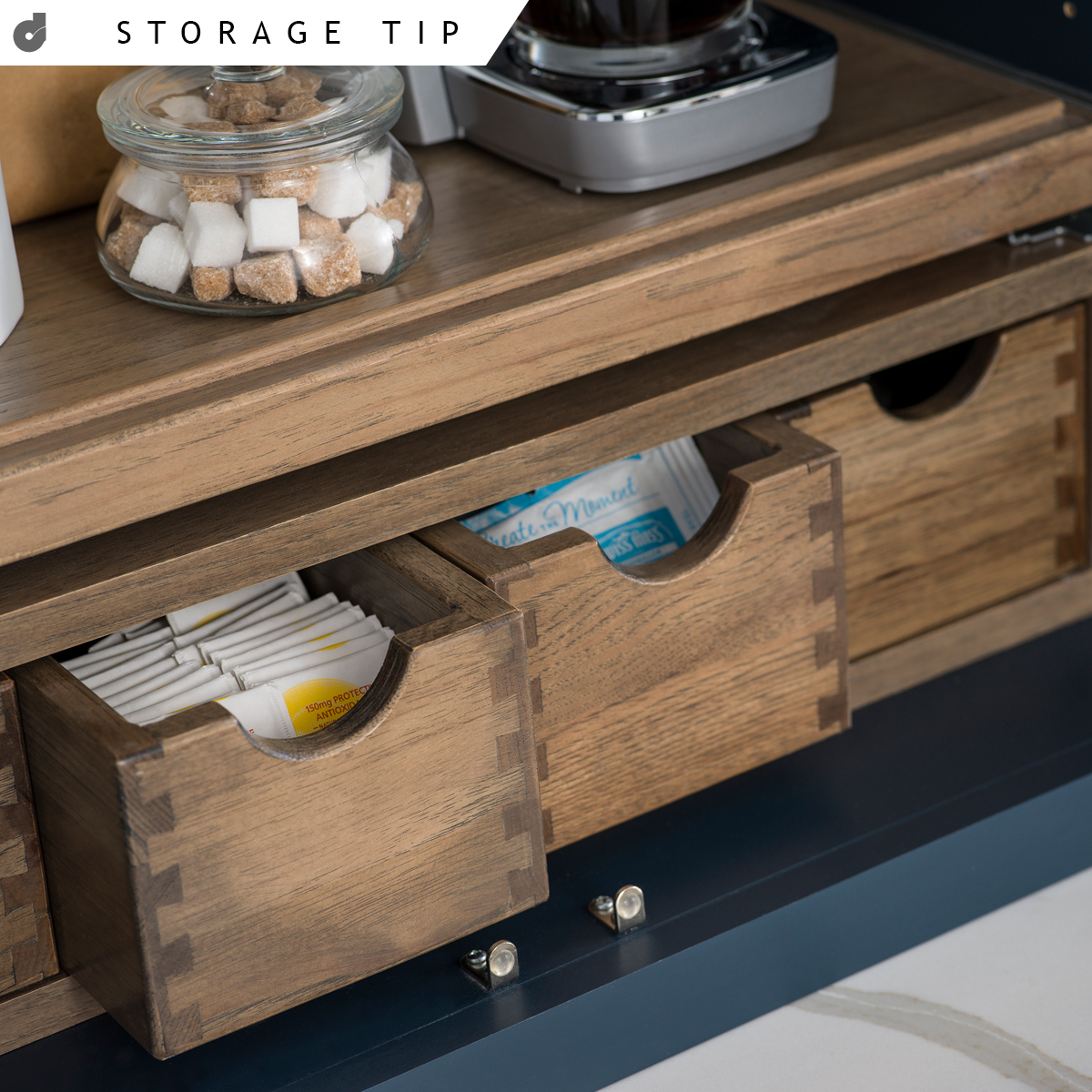 durasupreme's tweet photo. STORAGE TIP: Apothecary drawers are a great solution for storing small items for your coffee station. They can help you organize items like tea bags, stir sticks, creamers, and more.
https://t.co/exlXrO7FVL
#storagetip #durasupreme #cabinetry #cabinets #kitchens #appothocary https://t.co/MUBB0h62up