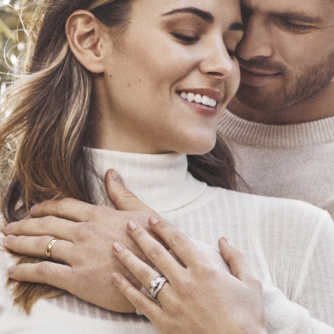 Getting hitched? Don't miss @ejonesjewellers Wedding Event this weekend! 💍 From Friday 1st - Sunday 3rd March, @ejonesjewellers will be offering a fabulous 25% off wedding rings, bridal jewellery and gifts, with complimentary refreshments to enjoy whilst you shop!