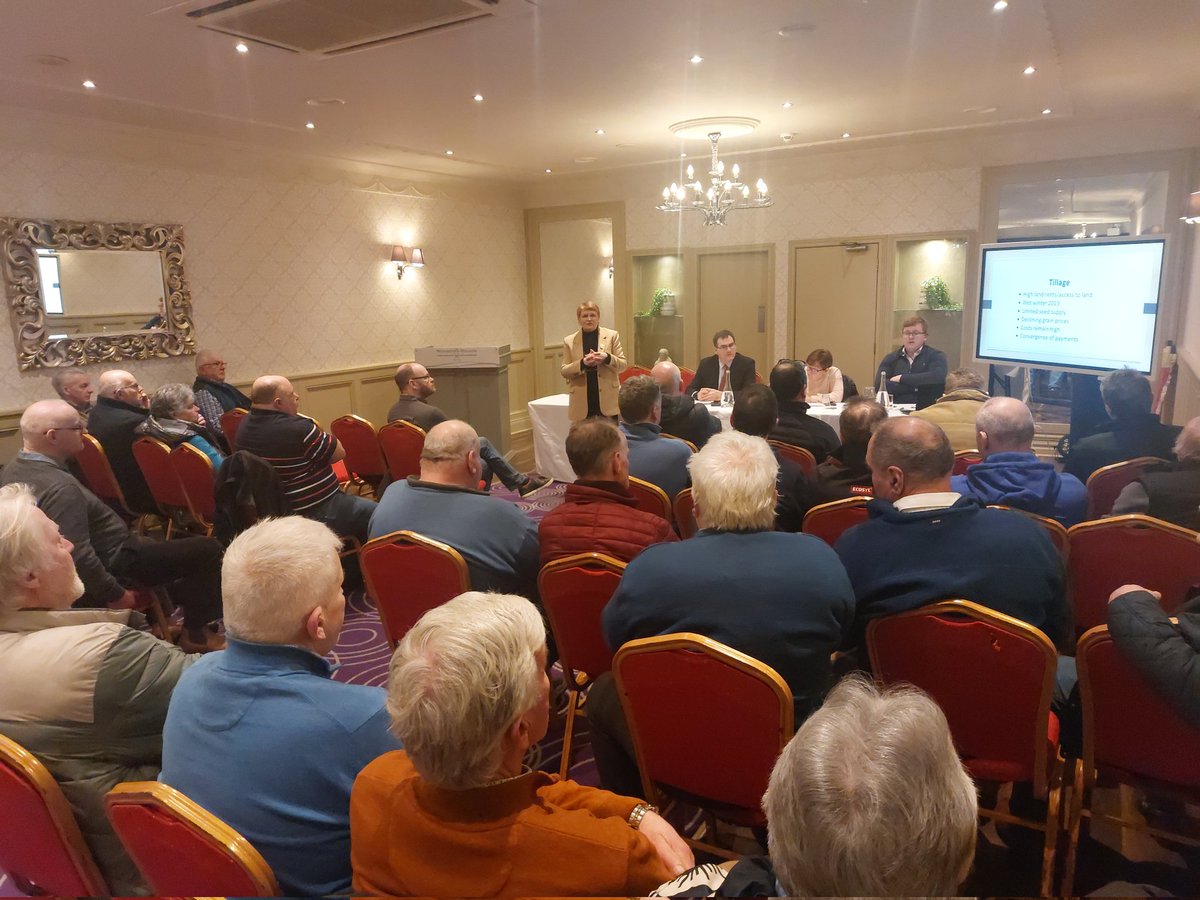 Great turnout @IFAmedia Carlow Exe AGM tonight with @AliceDoyleIFA giving a detailed account of IFAs ongoing campaigns. #EnoughIsEnough @CWnationalist @kclr96fm