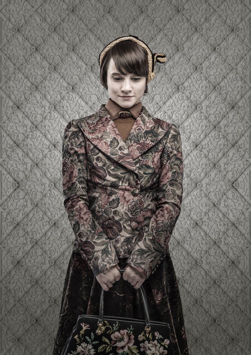 DougTruppe's tweet image. All #buttonedup in #fascinating #fashion by @napolitanophoto. #DougTruppe #ClaudioNapolitano #NationalRetroDay #NationalEmbroideryMonth #fineartphotography #portrait #portraiture #lifestyle #conceptual #fineart #flowerpattern #dress #purse #collarbrooch #oldfashion #retro