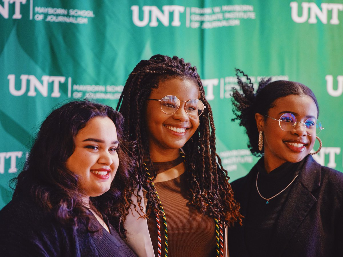 ⚠️ ATTENTION STUDENTS ⚠️ Make sure you apply for for #MaybornUNT scholarships this week!! Submit your application by Friday to be considered for FREE money - who doesn't like free?